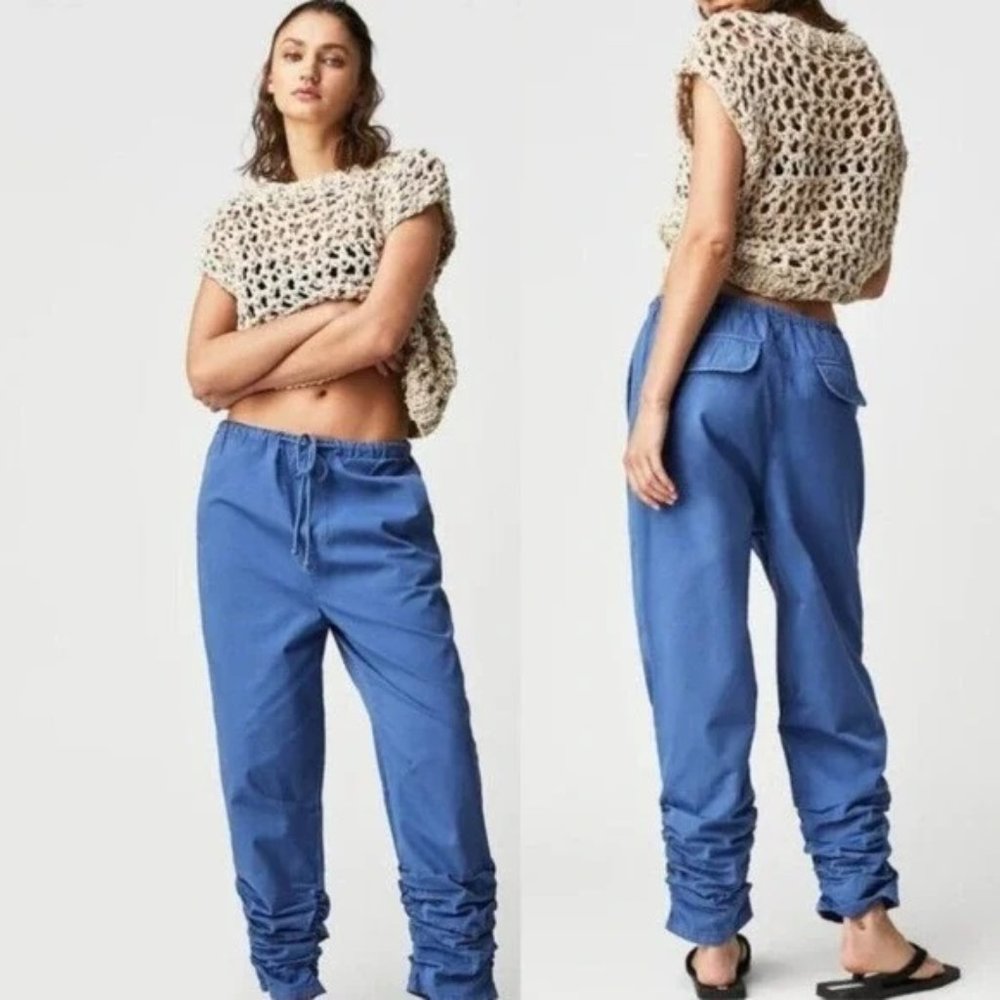 NEW FREE PEOPLE LIGHT PARACHUTE PANTS, LARGE